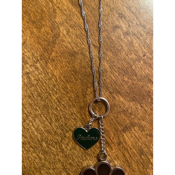 Green Bay Packers Flower Pendant Necklace With Heart Charm & Adjustable Chain - Picture 3 of 9